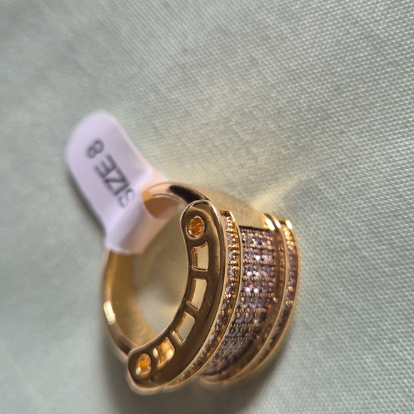 Ring - Picture 7 of 7